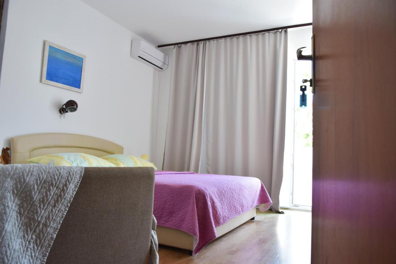 Guest House Tina Rab Town Exterior photo